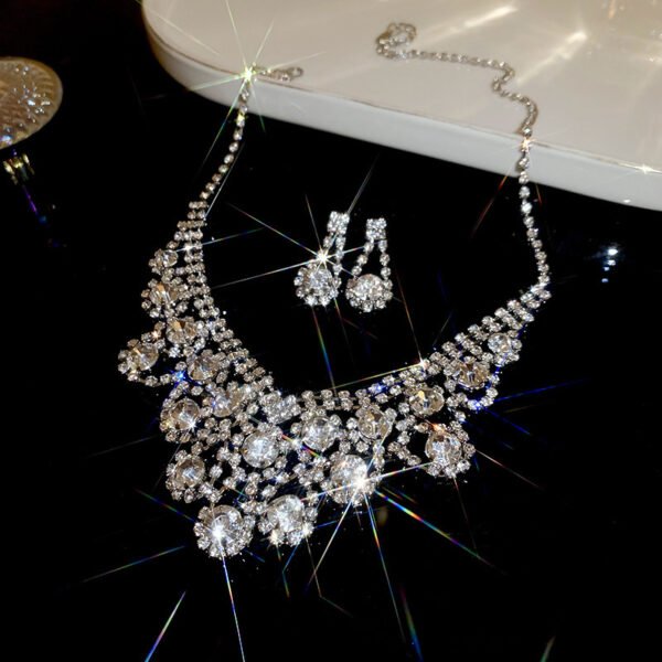 ✨ Luxe Diamond Zircon Necklace & Earrings Set – Elegant & Glamorous