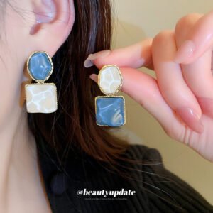 🌊【Ripple Shine】Wavy Geometric Earrings – French Elegance Ear Jewelry
