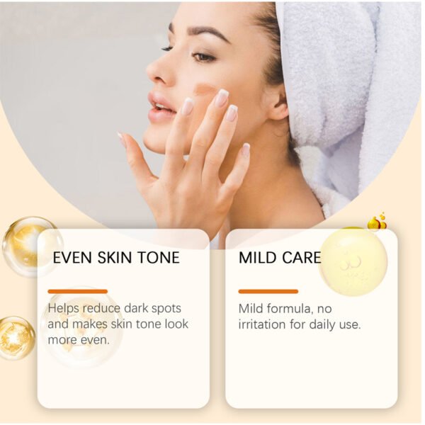 EELHOE Vitamin C Facial Skin Care Set, a set for facial moisturizing, rejuvenating, brightening skin, and refining pores - Image 3